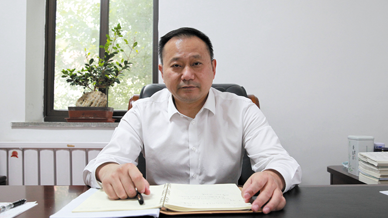 著力構建新體系 激活平安“一池水”——專訪本溪市委常委、政法委書記徐勝